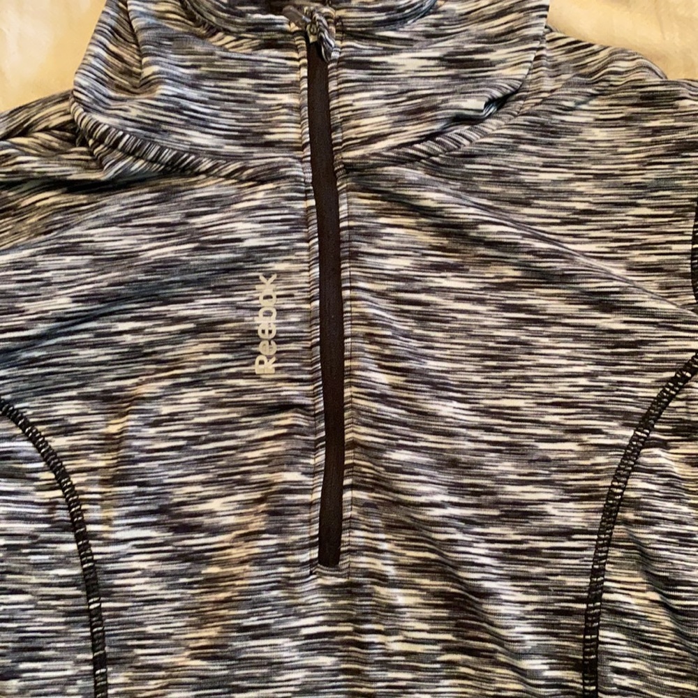 Hooded Reebok Sweatshirt - Picture 2 of 3
